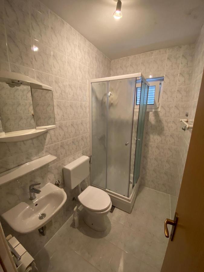 Apartment Coskovic Rosini Esterno foto