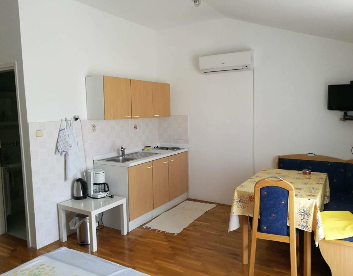 Apartment Coskovic Rosini Esterno foto